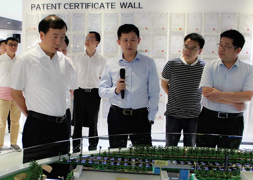 领导来访：2018.9东莞市市长肖亚非best365足球官网调研