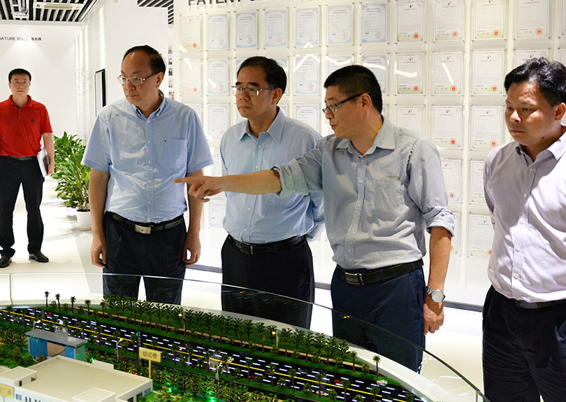 领导来访： 2018.10东莞市委书记梁维东best365足球官网调研